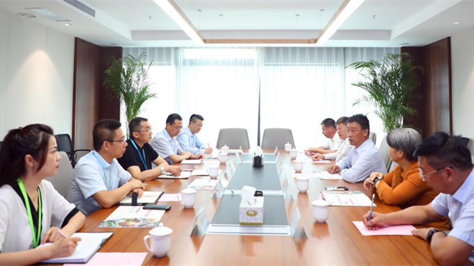 临夏州委常委、宣传部长王建华一行来jch金彩汇集团推介洽谈文旅项目