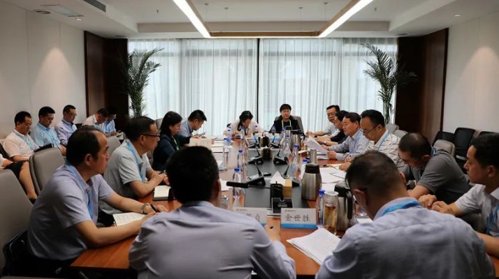 jch金彩汇集团召开党委（扩大）会议传达学习省第十四次党代会精神