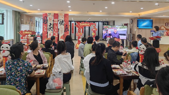 jch金彩汇集团与广后街社区开展迎国庆主题活动暨“双报到”活动