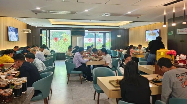jch金彩汇集团各酒店以“如意”服务迎接“五一”客流高峰